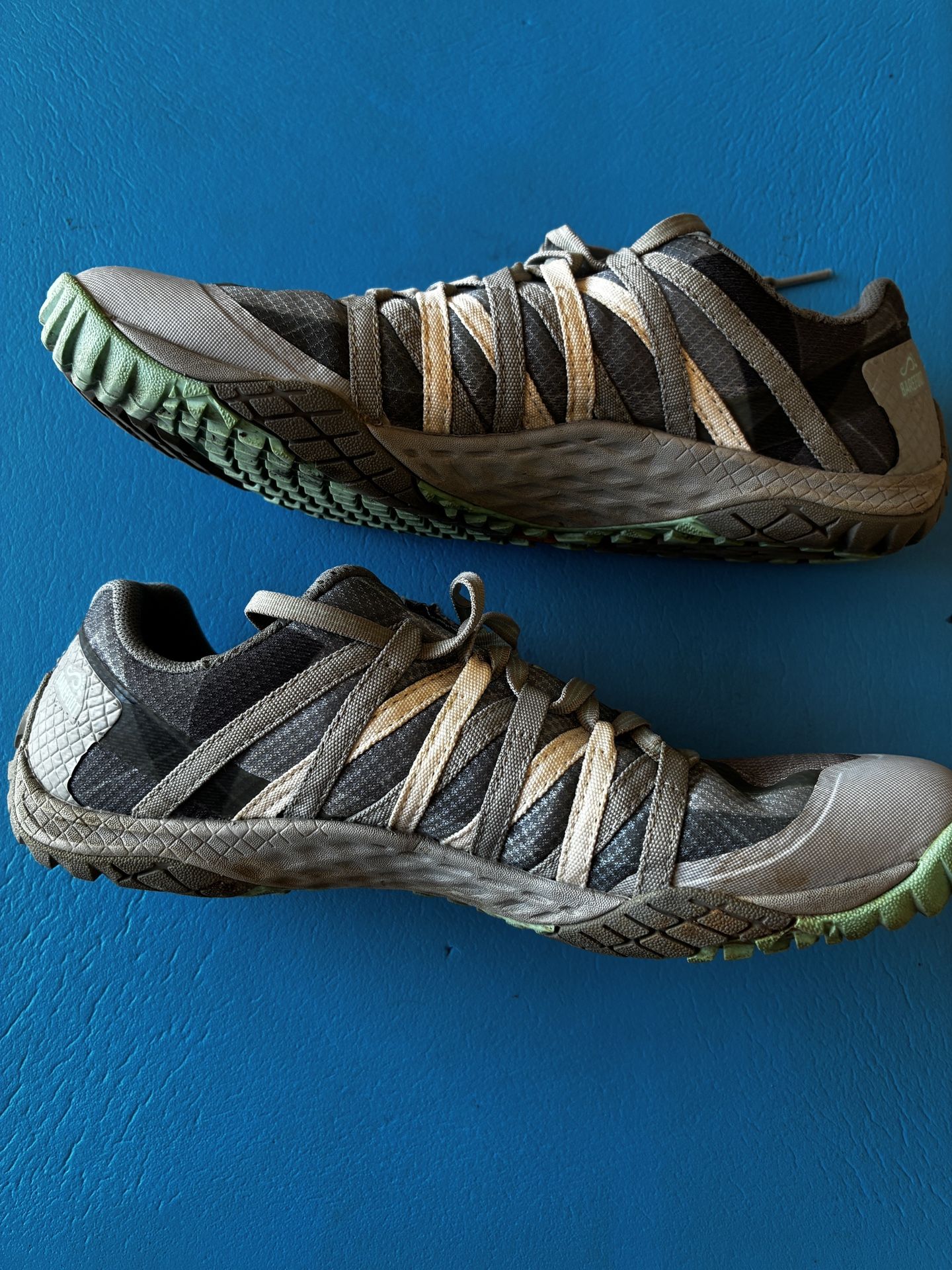 Merrell’s W’s Trail Glove 4 Running Shoe Size 8