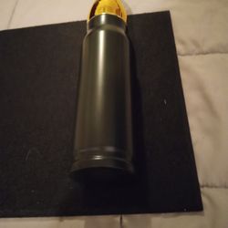 17 Oz hot and cold thermos