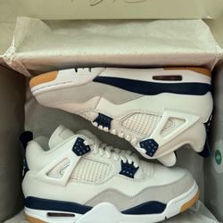 Jordan 4 sb navy 