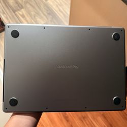 14” MacBook Pro M1 Pro Chip