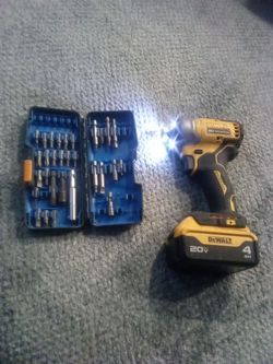 DeWalt Atomic Compact Series Brushless Cordless Max 20 Volt