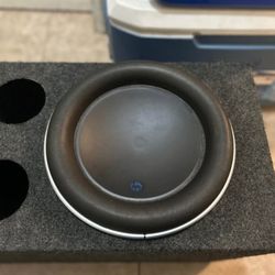 JL Audio 12W7  subwoofers with ported box  READ THE DESCRIPTION