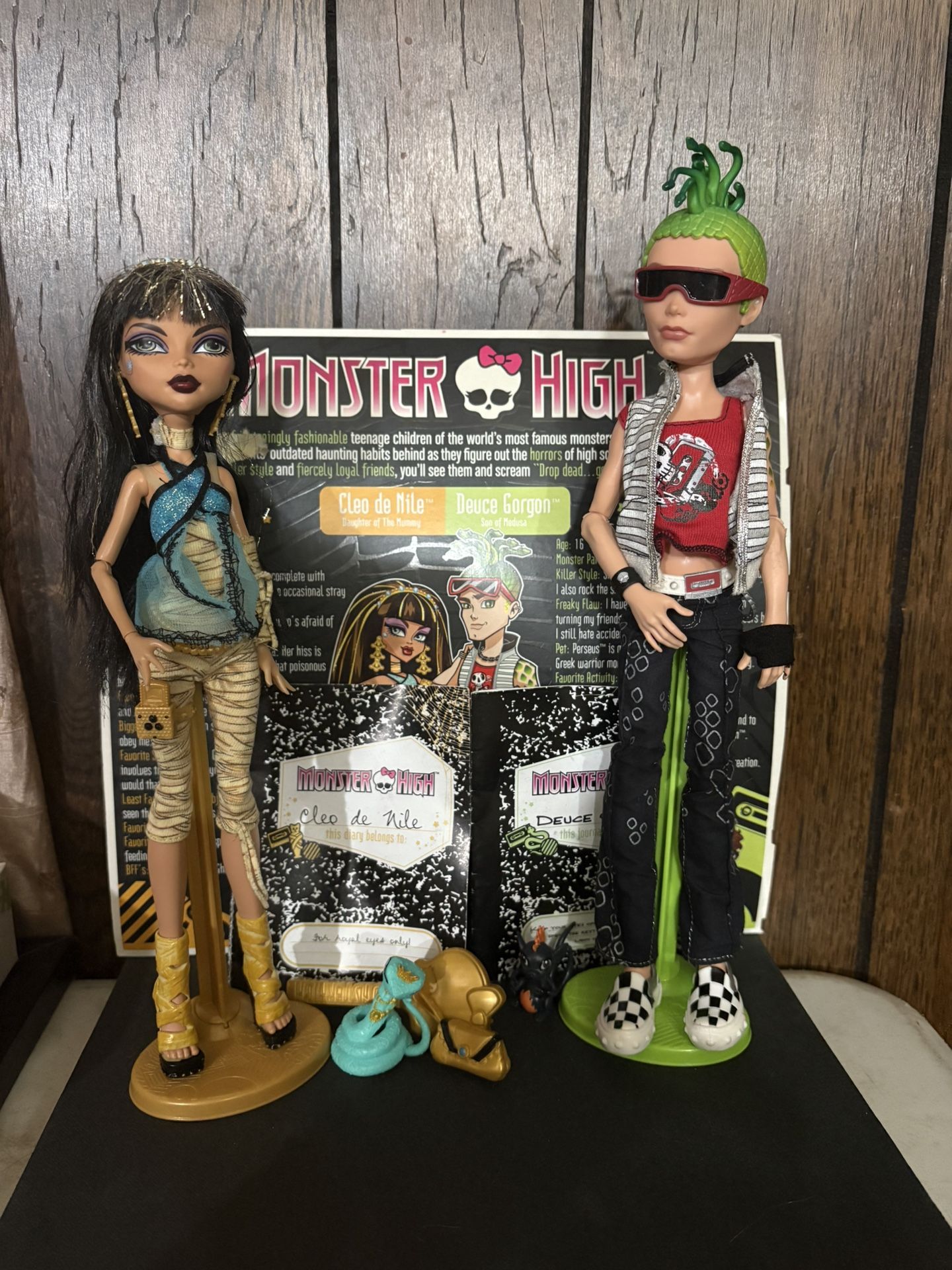 Cleo De Neil And Duece Gorgon Monster High Dolls