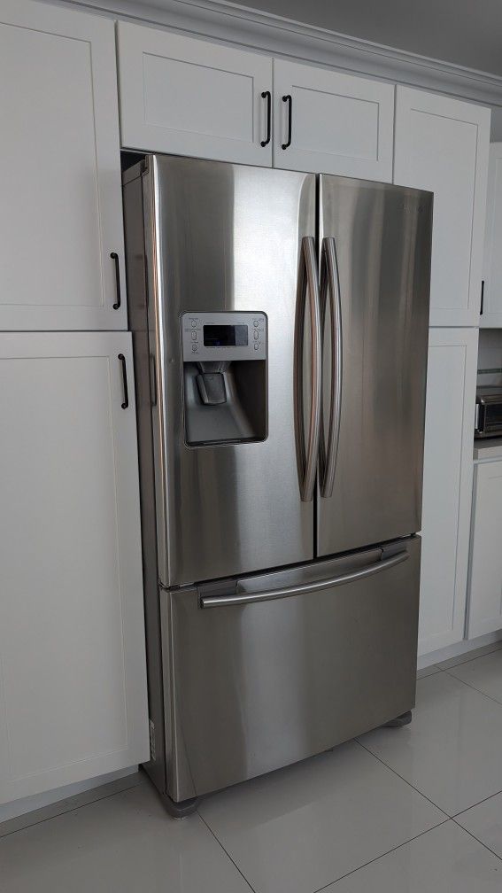 French Door Refrigerator 26 Cu - Samsung RF267AERS