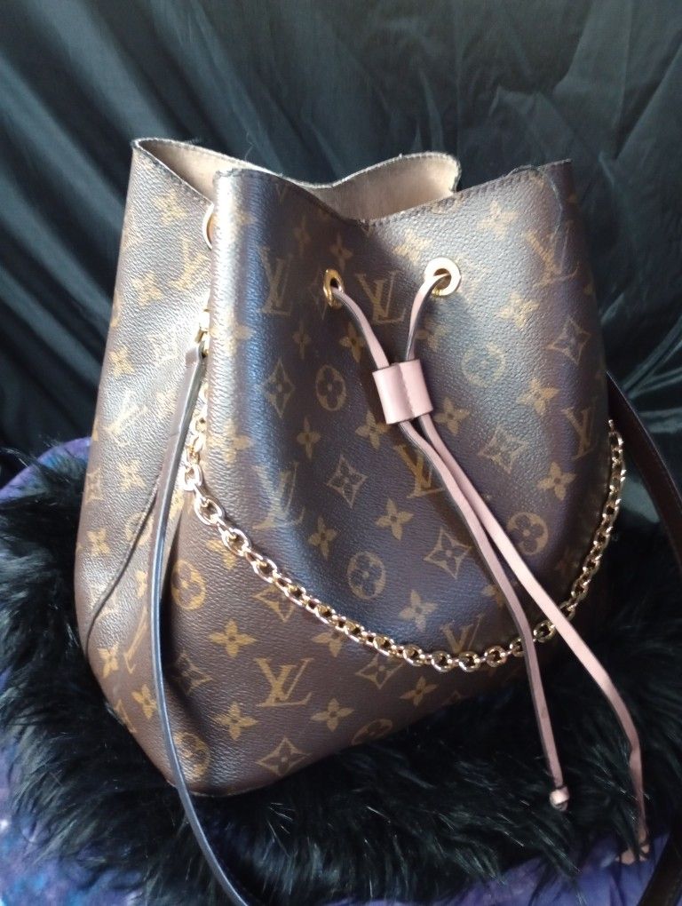 LV NEO'NOE 