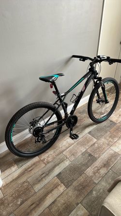 QTY 	GT Aggressor Sport Mountain Bike - Gunmetal / SM (27.5")
