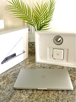MacBook Pro  13 in