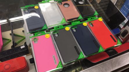 iPhones cases and screen protector XS and XS Max available NOW