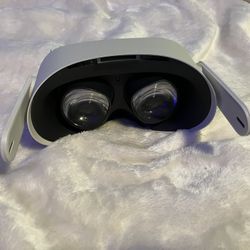 Meta Quest 2 And Samsung Gear Vr Headsets (READ DESCRIPTION)