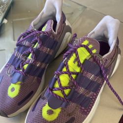 Woman’s Shoes