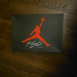 Air Jordan 4 Retro Red Thunder 