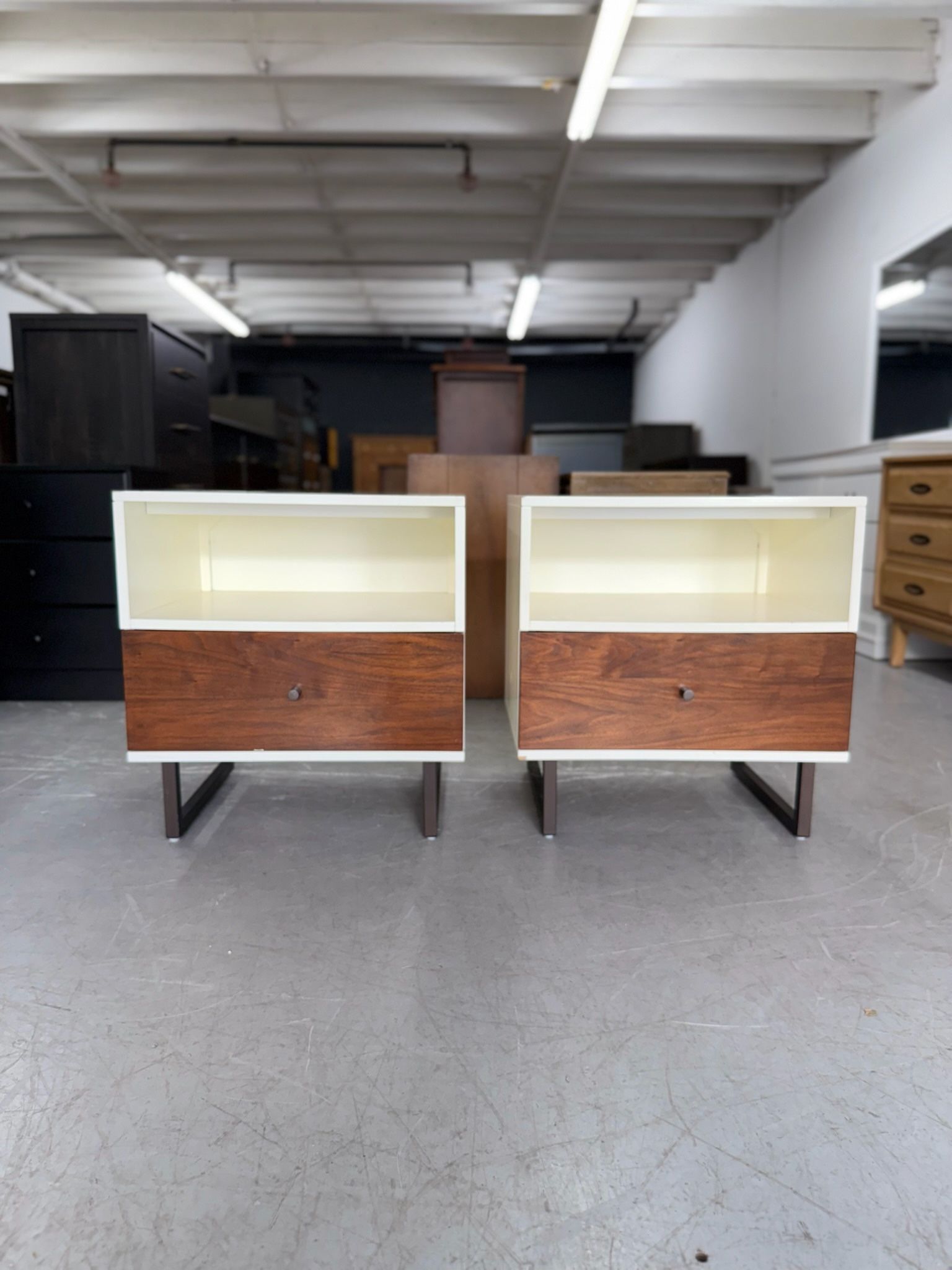 2 Mid Century Modern Style Nightstands / Nightstand Set / End Tables / Side Tables