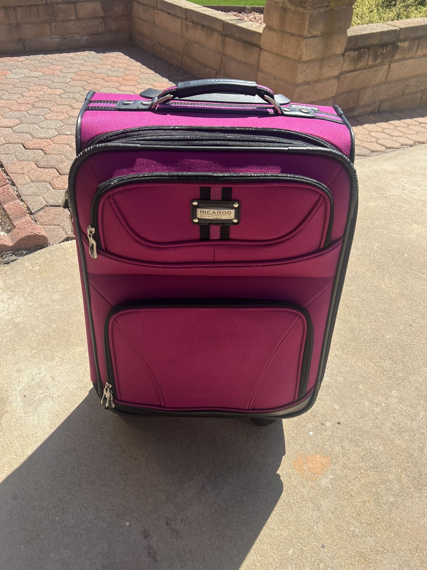 Carry On Bag / Luggage