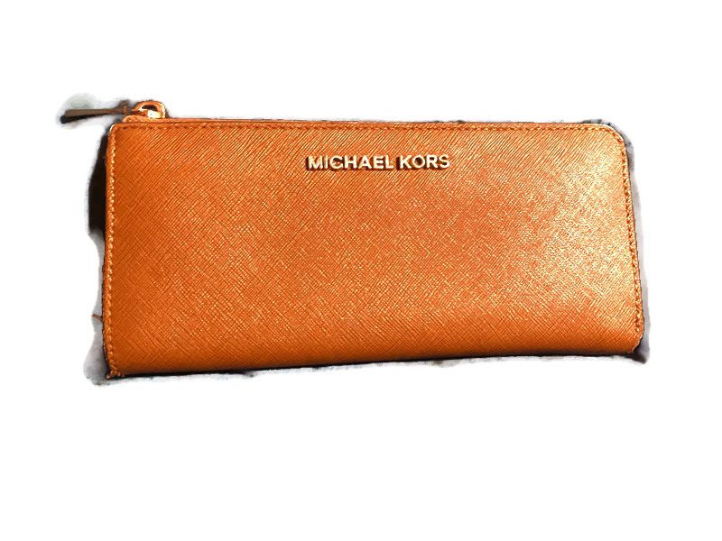 Preowned Leather Jet Set Travel Michael Kors Large Quarter Zip Wallet