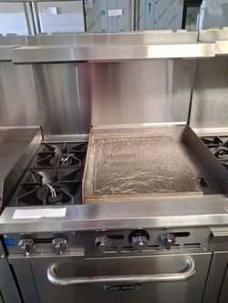 Serv-Ware Commercial Gas Range with Griddle