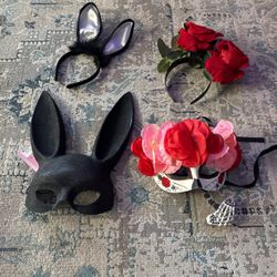 Halloween accessories 