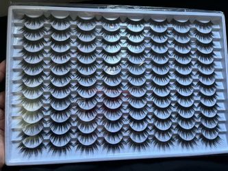48 pairs of lashes