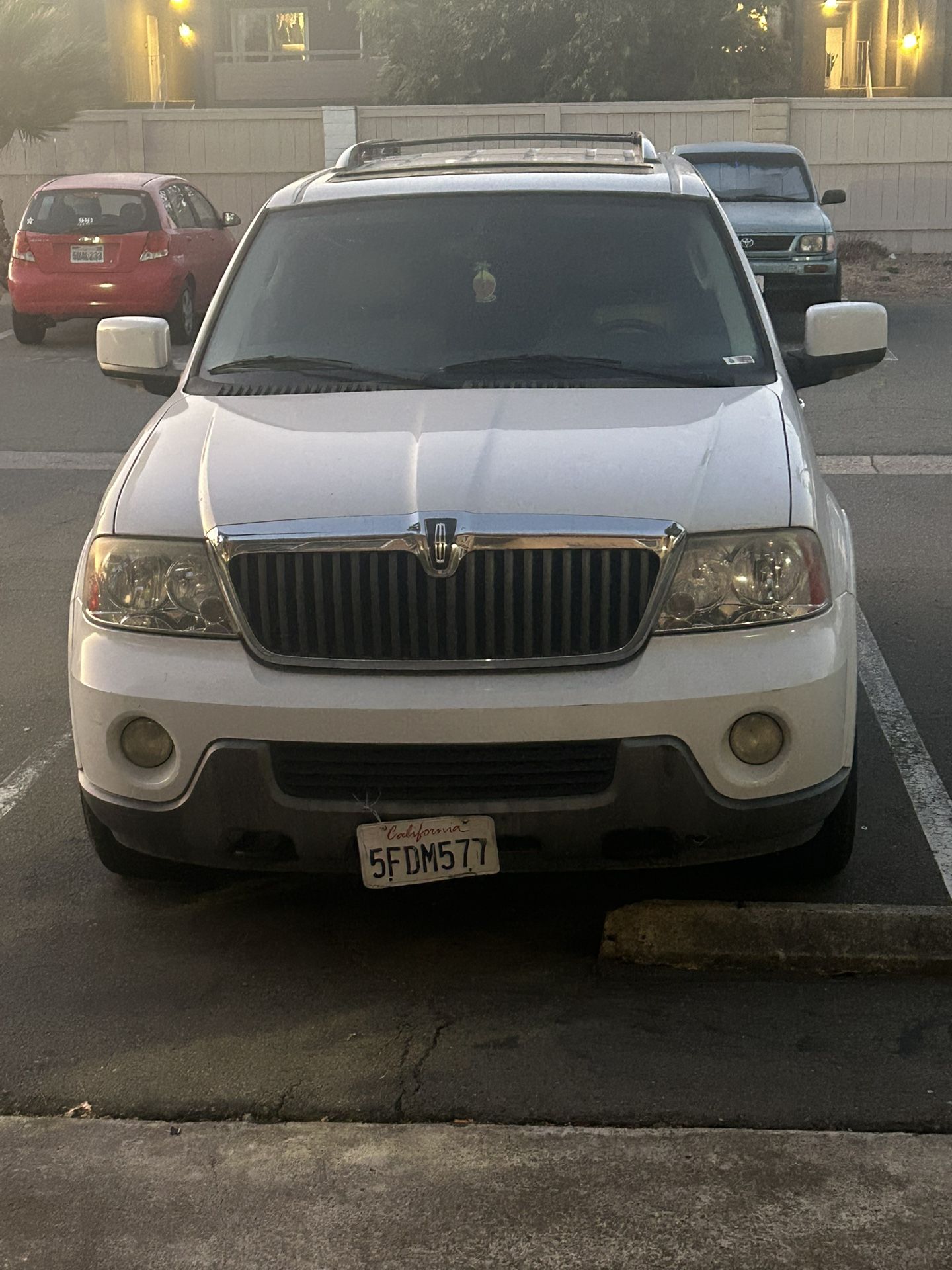 2004 Lincoln Navigator