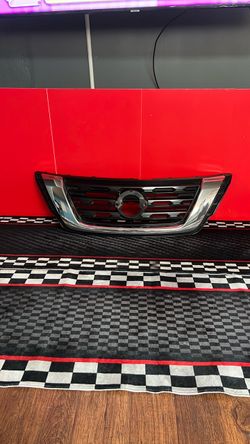 Grille  623109PF1A for Nissan Pathfinder 2017-2020 front Grill OEM