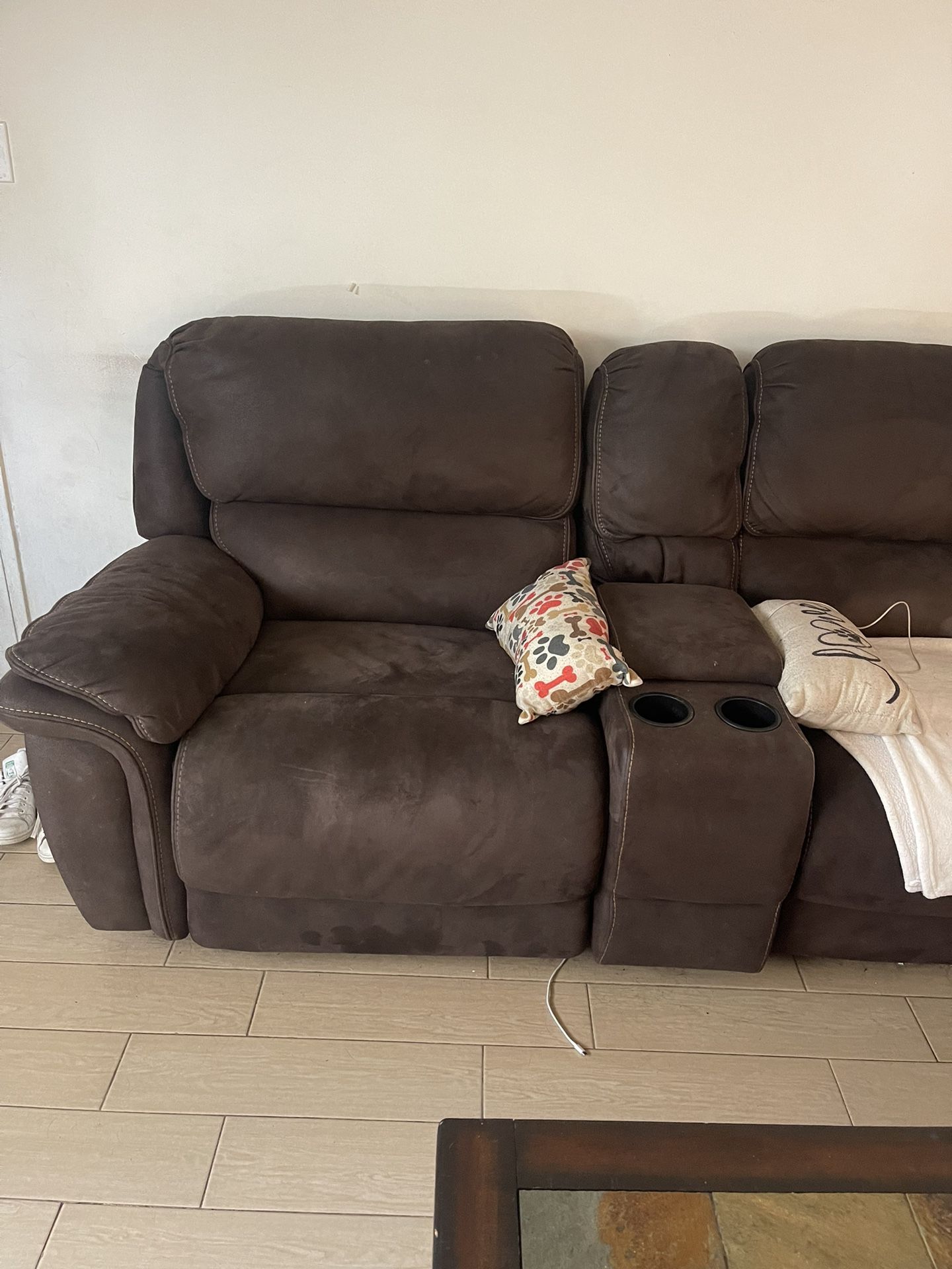 Sectional modular L Shape Couch PENDING PICKUP!!! 