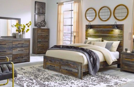 Queen full bedroom set from Ashley