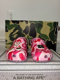 A bathing ape crocs (camo pink) size 9