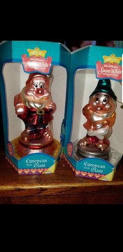 Rare Walt Disneys Snow's White and the Seven Dwarfs Glass Ornaments
