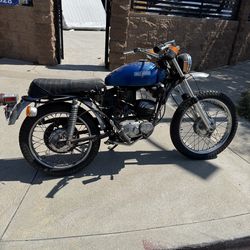 Tres motos sevenden para parted