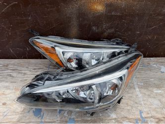 2017 - 2023 Subaru Impreza Right & Left Side Headlights OEM