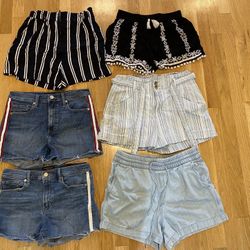 Women’s Shorts Lot Size 4