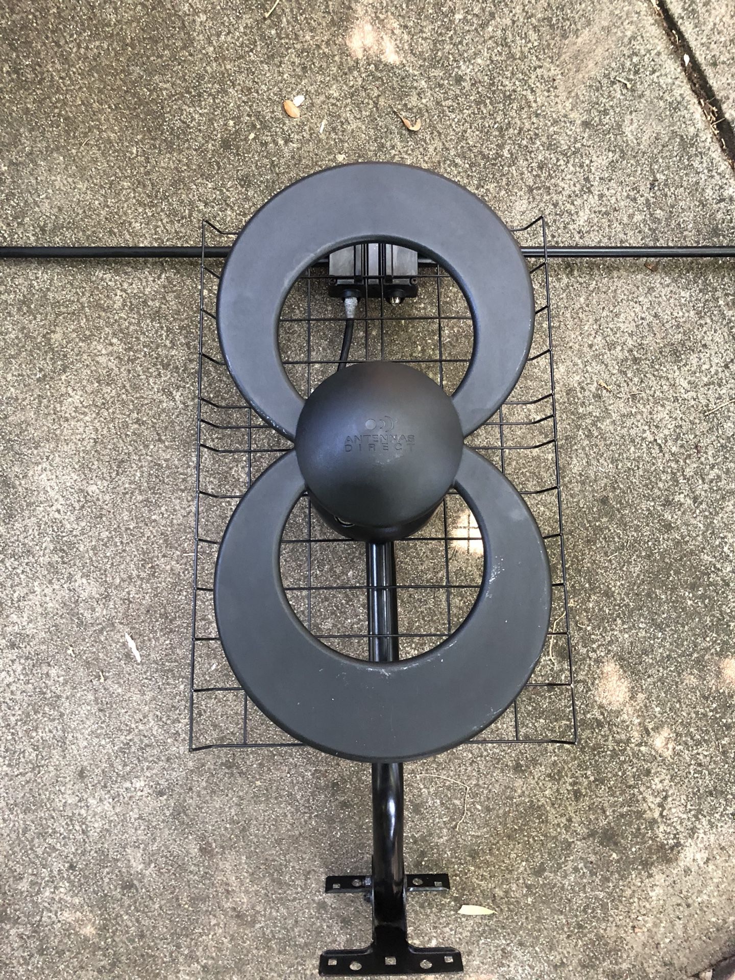 Antennas Direct ClearStream 2V TV Antenna UHF/VHF for Sale in Palm Harbor, FL OfferUp