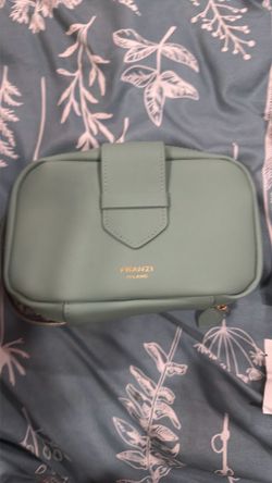 Bag & amenities