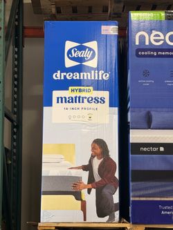 Sealy Dreamlife 14" Soft Hybrid Mattress in Queen Brand New in Box