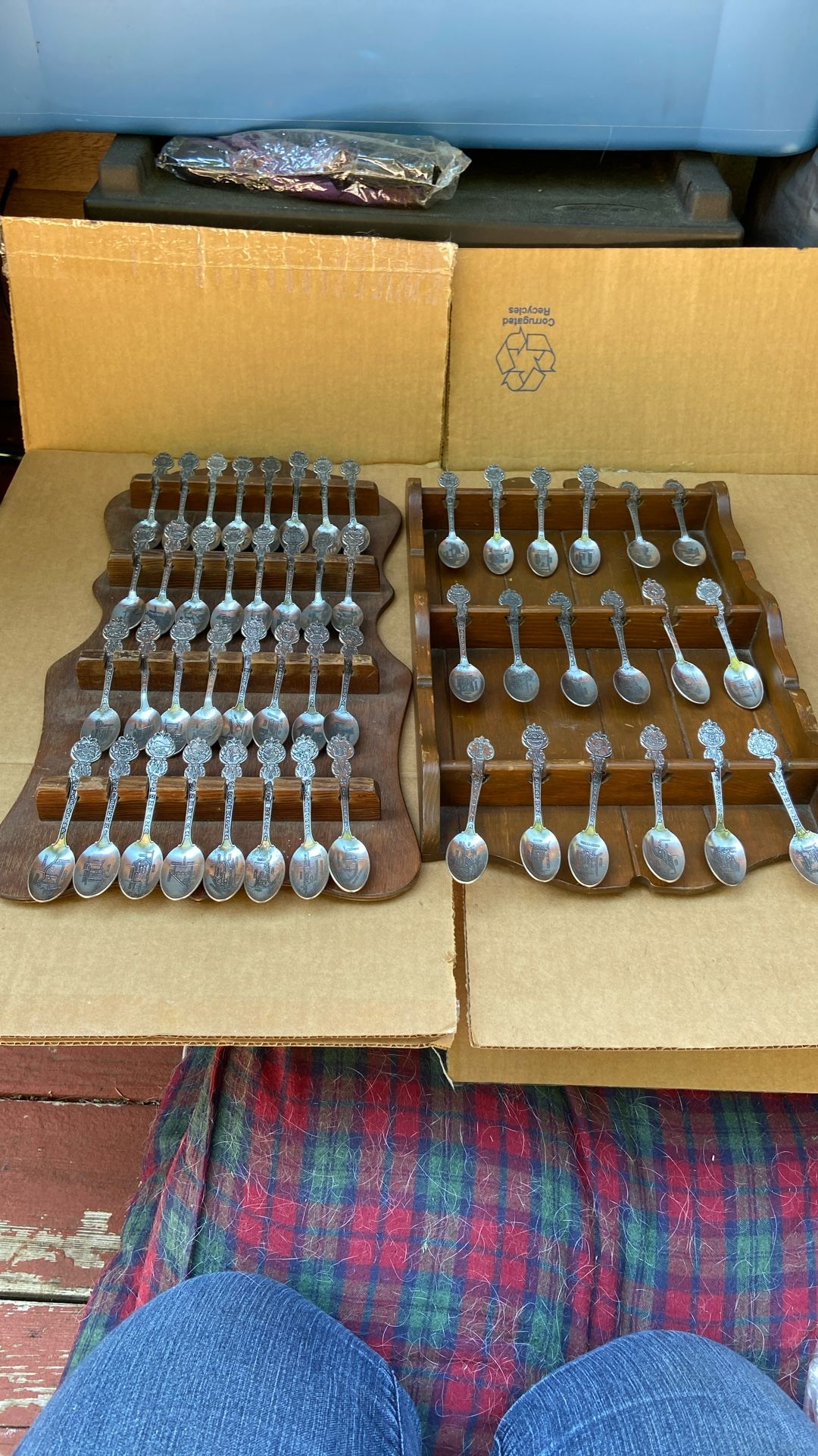 (50) State Spoon Collection, Spoons, Spoon Rack (2)