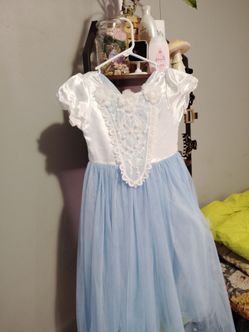 Dress up