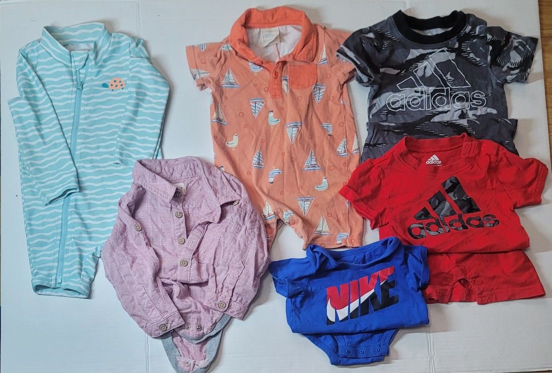 Boys 12 Mo. Variety Of Clothes 15 Pieces. Rompers, Bathing Suit, Bodysuits,etc