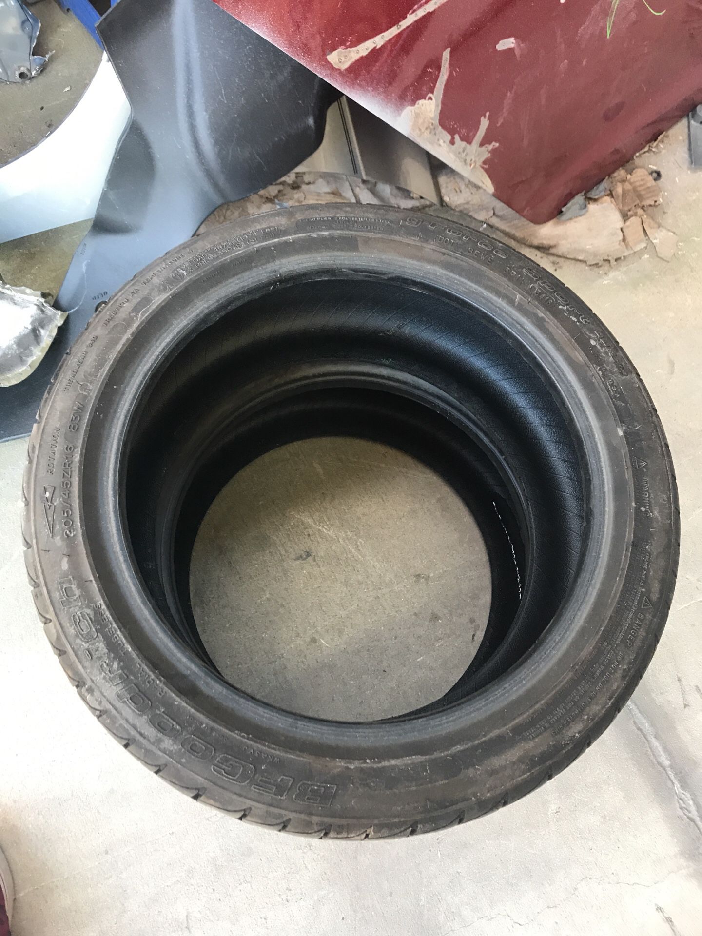 BF Goodrich 205/45/ZR16 83W tires