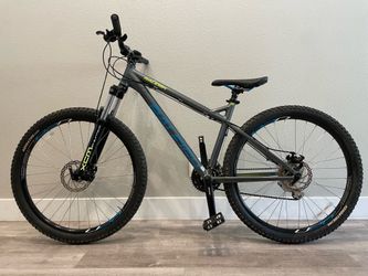 Raleigh Talus 27.5 Mountain Bike - Large Frame - Disc Brakes - Excellent Condition