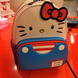 Hello Kitty Sanrio Loungfly Backpack Brand New In The Wrapper 80$
