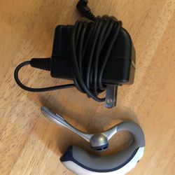 Noise cancelling bluetooth earpiece headset