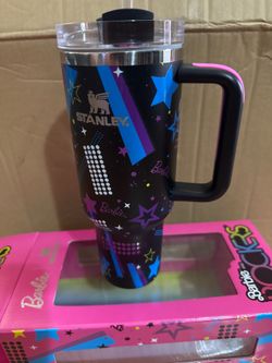 Vasos Stanley de la colección Barbie de 40oz $35