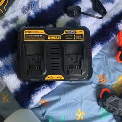 DeWalt 12/20v Max battery Charger 