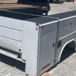 8ft Truck Bed For 1(contact info removed) 