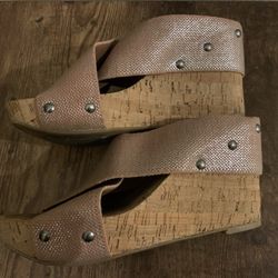 Lucky brand heels-Ladies 6.5 M- Very Good Condition For Pre-owned