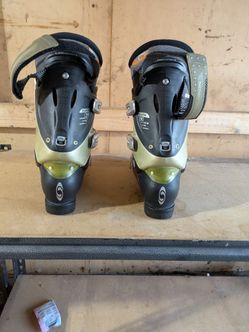 Salomon Ski Boots 