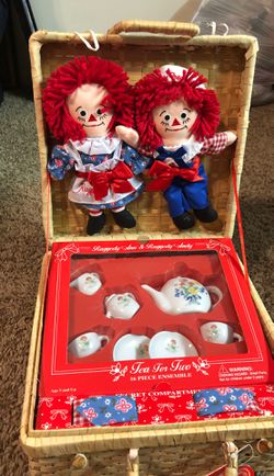 Raggedy Ann and Raggedy Andy Tea For Two Basket