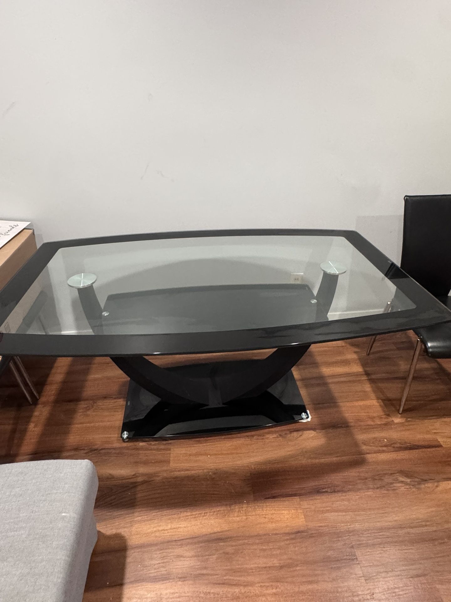 Glass table 