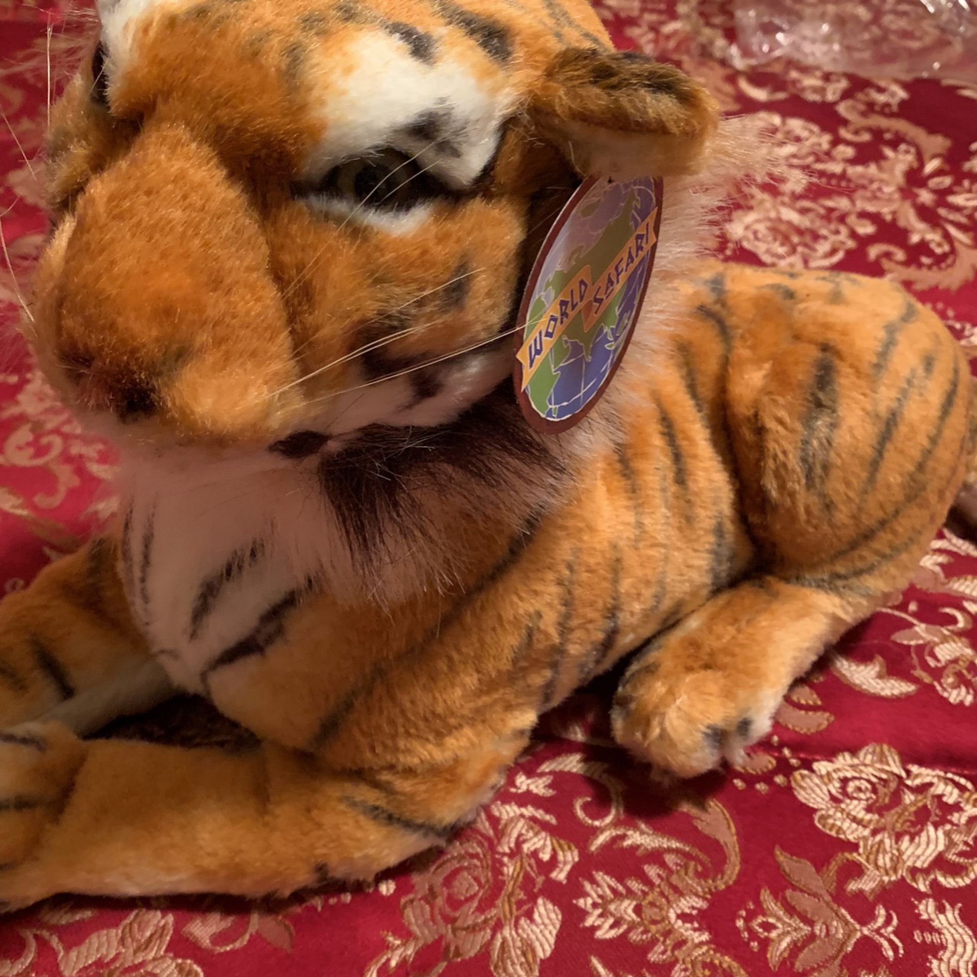 World Safari Tiger Plushie With Sound