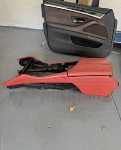 BMW F10 M5 Sakhir Orange Red Center Console