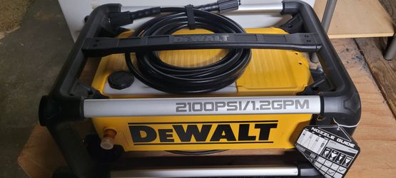 Brand new dewalt 2100 psi power washer